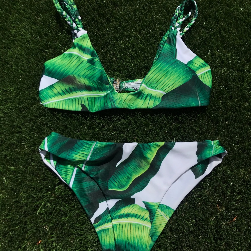 Leaf print bikini